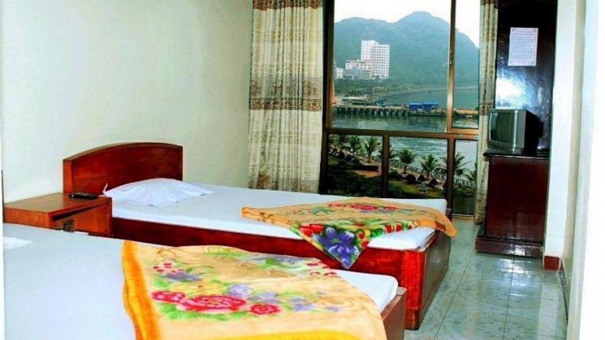 Nam Phuong Hotel Dong Khe Sau Exterior photo